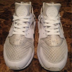 🔥NIKE AIR HURACHES🔥💯USED💯